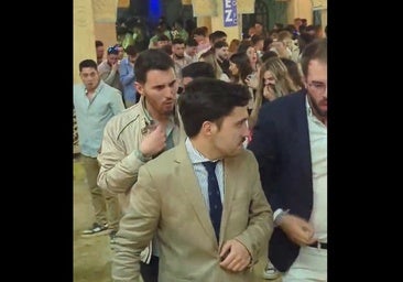 Vídeo: Vacían un spray de gas pimienta en la caseta de la Feria del Xerez Deportivo