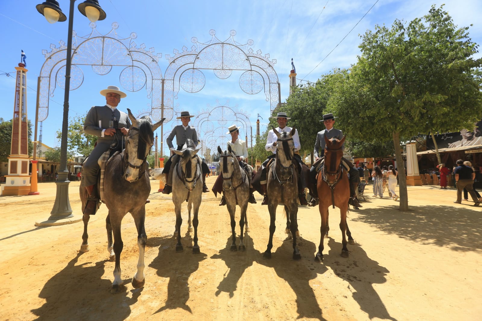 Fotos: Ambiente del jueves de Feria en Jerez