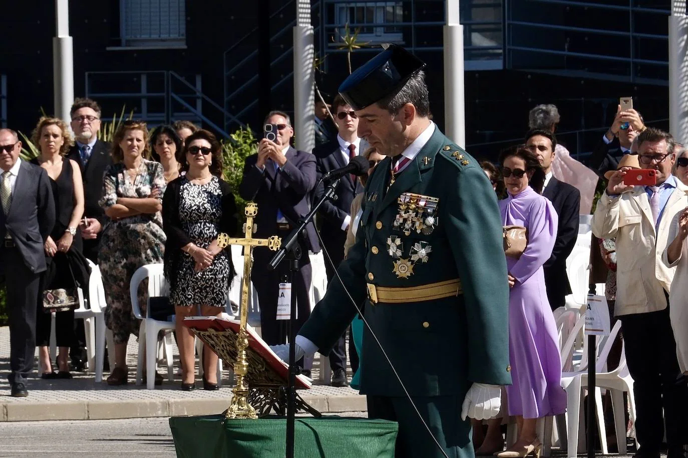 Fotos: Así ha sido la toma de posesión del nuevo jefe de la Comandancia, el coronel Luis Martín Velasco