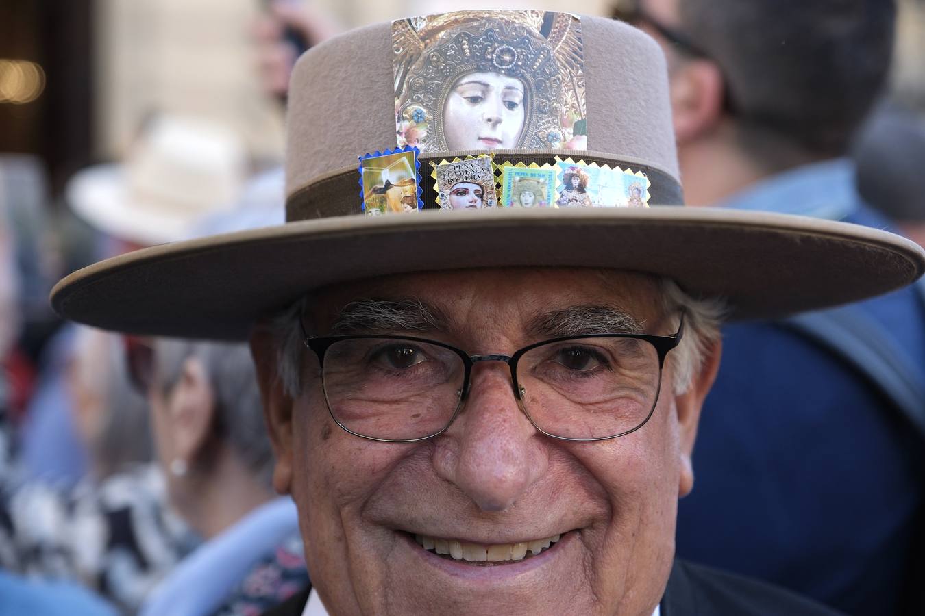 Fotos: La hermandad del Rocío de Cádiz recorre la ciudad antes de salir hacia Almonte