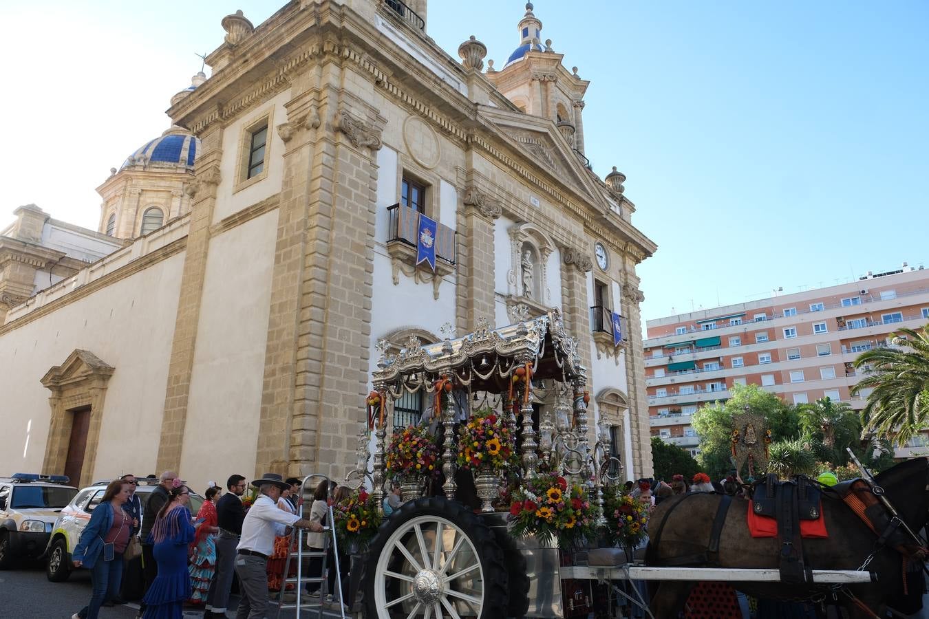 Fotos: La hermandad del Rocío de Cádiz recorre la ciudad antes de salir hacia Almonte