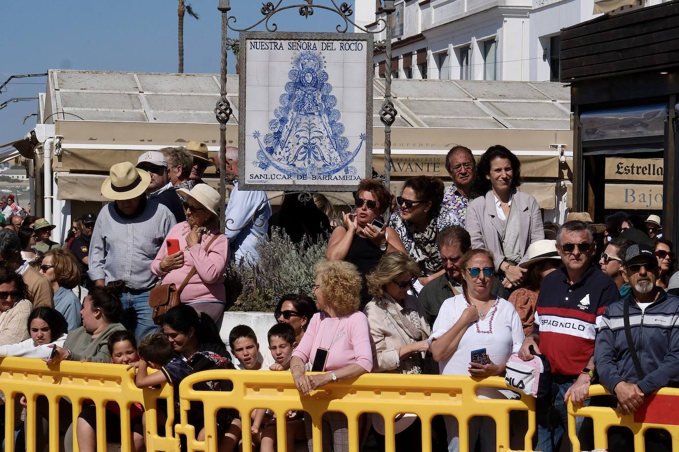 Fotos: embarque de la hermandad del Rocío de Jerez