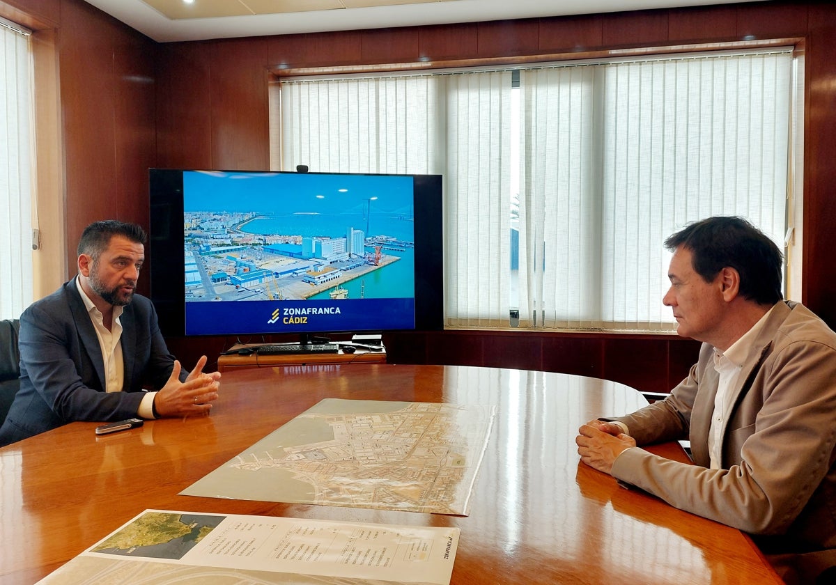 Reunión este viernes entre el delegado de la Zona Franca de Cádiz y el responsable de SEPIDES