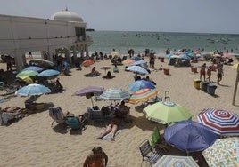 Sanidad activa el Plan Nacional de Altas Temperaturas: Cádiz, dividida en tres zonas de riesgo por calor