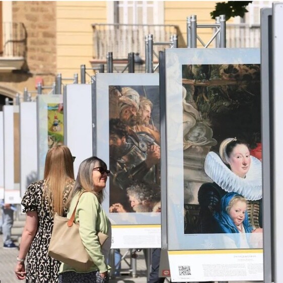 Exposición el Prado en las calles en la plaza de España