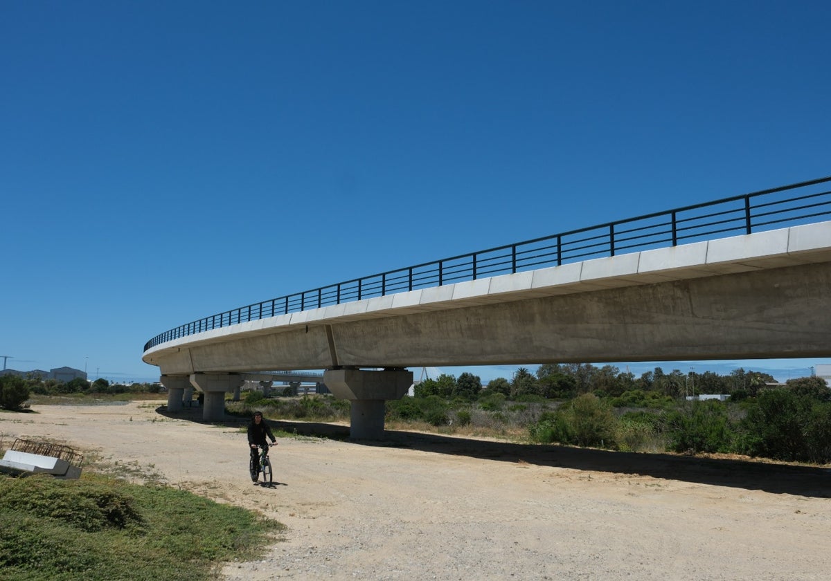 La actividad es nula en la obra del tren de La Cabezuela, en Puerto Real