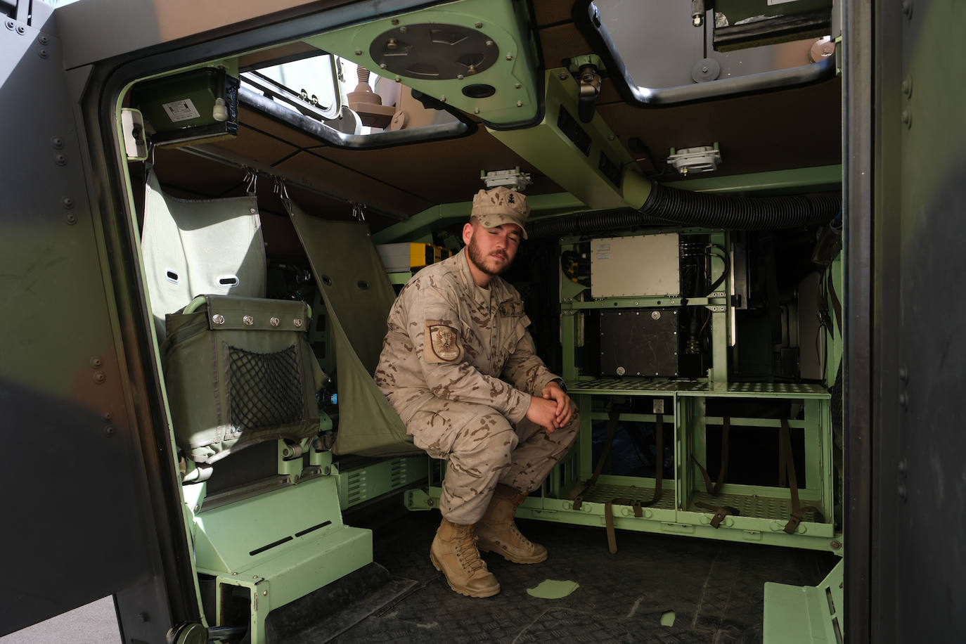 Fotos: San Fernando celebra el Día de las Fuerzas Armada con una exposición de material militar