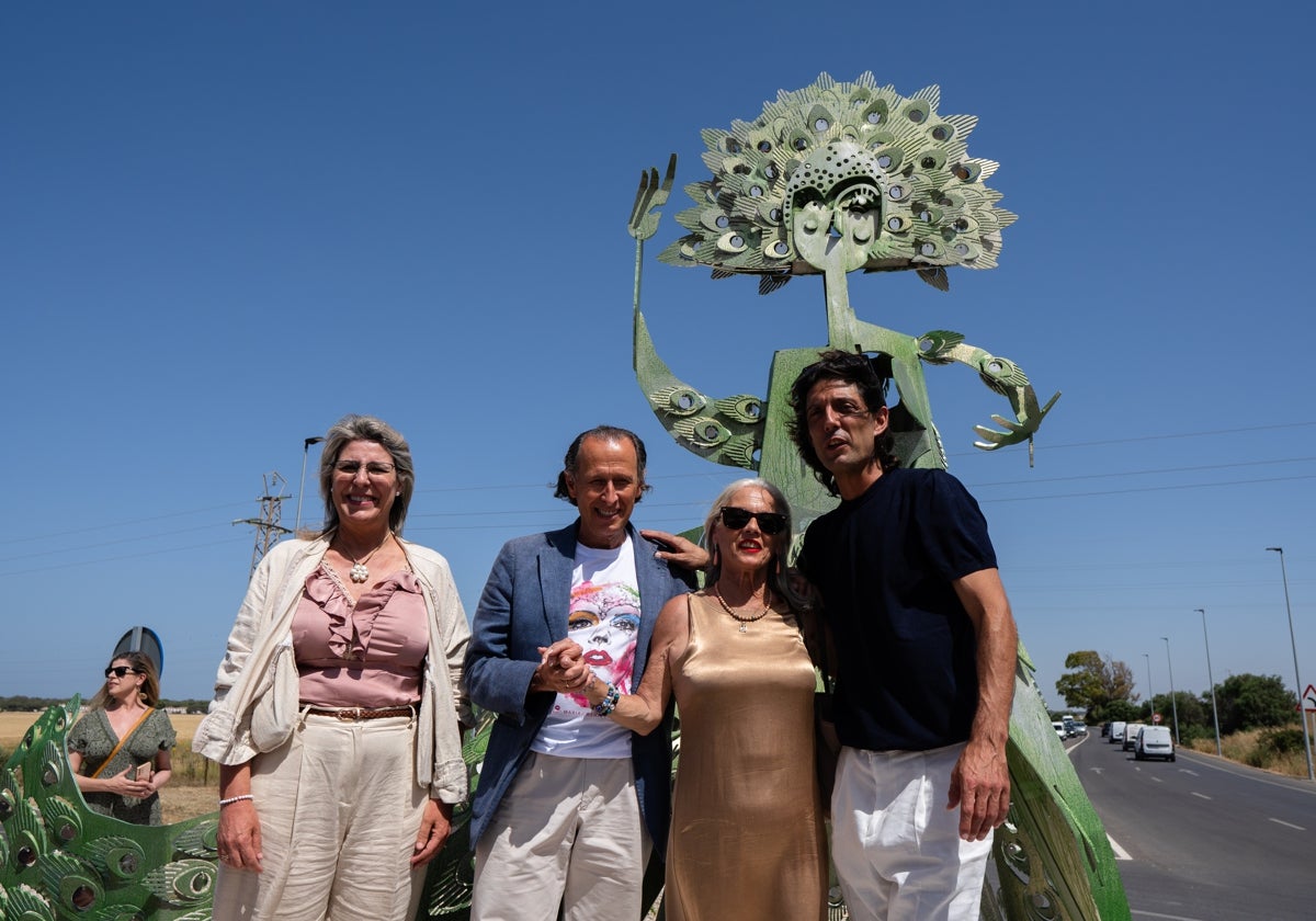 Presentación de la estatua en honor a María Jiménez