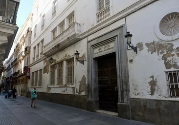 Diputación plantea el traslado de la Escuela de Hotelería Fernando Quiñones al inmueble del IES Rosario de Cádiz