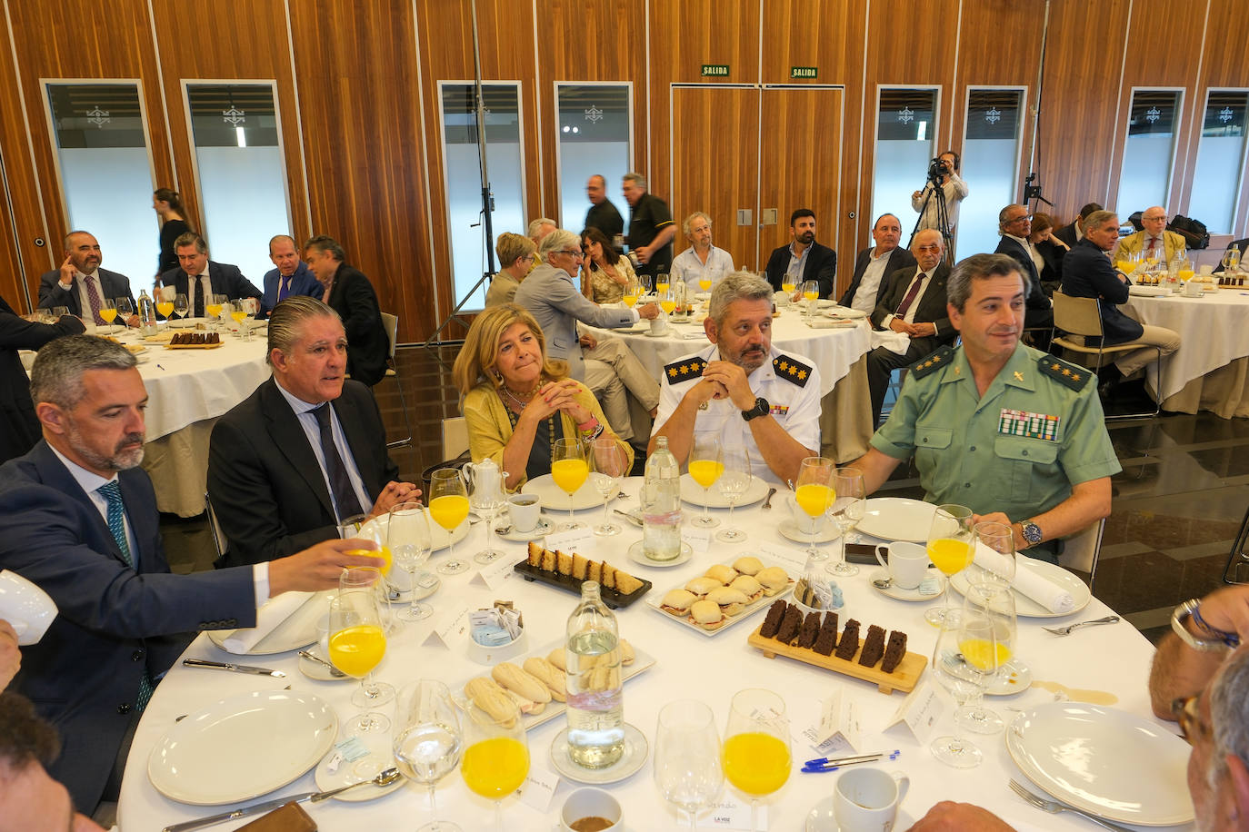 Fotos: La Mirada Económica con Eugenio Díaz del Río, almirante de la Flota