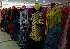 Maniquíes de moda flamenca en Dulcería 17