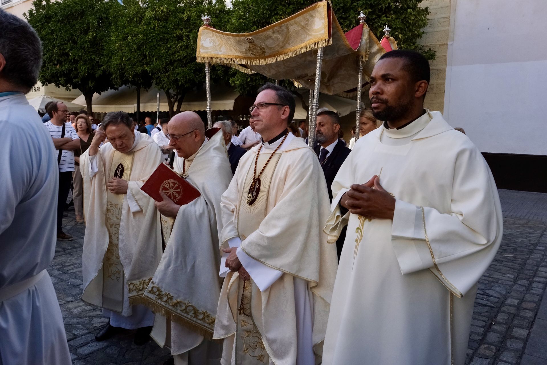 Galería de fotos y vídeo: las imágenes del Corpus Chiquito de Cádiz