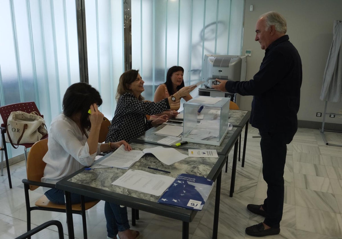 Constituidas en 576 colegios las 1.528 mesas electorales habilitadas en la provincia de Cádiz