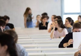 Las pruebas para los Premios Extraordinarios de Bachillerato se celebran este martes con la participación de 430 alumnos