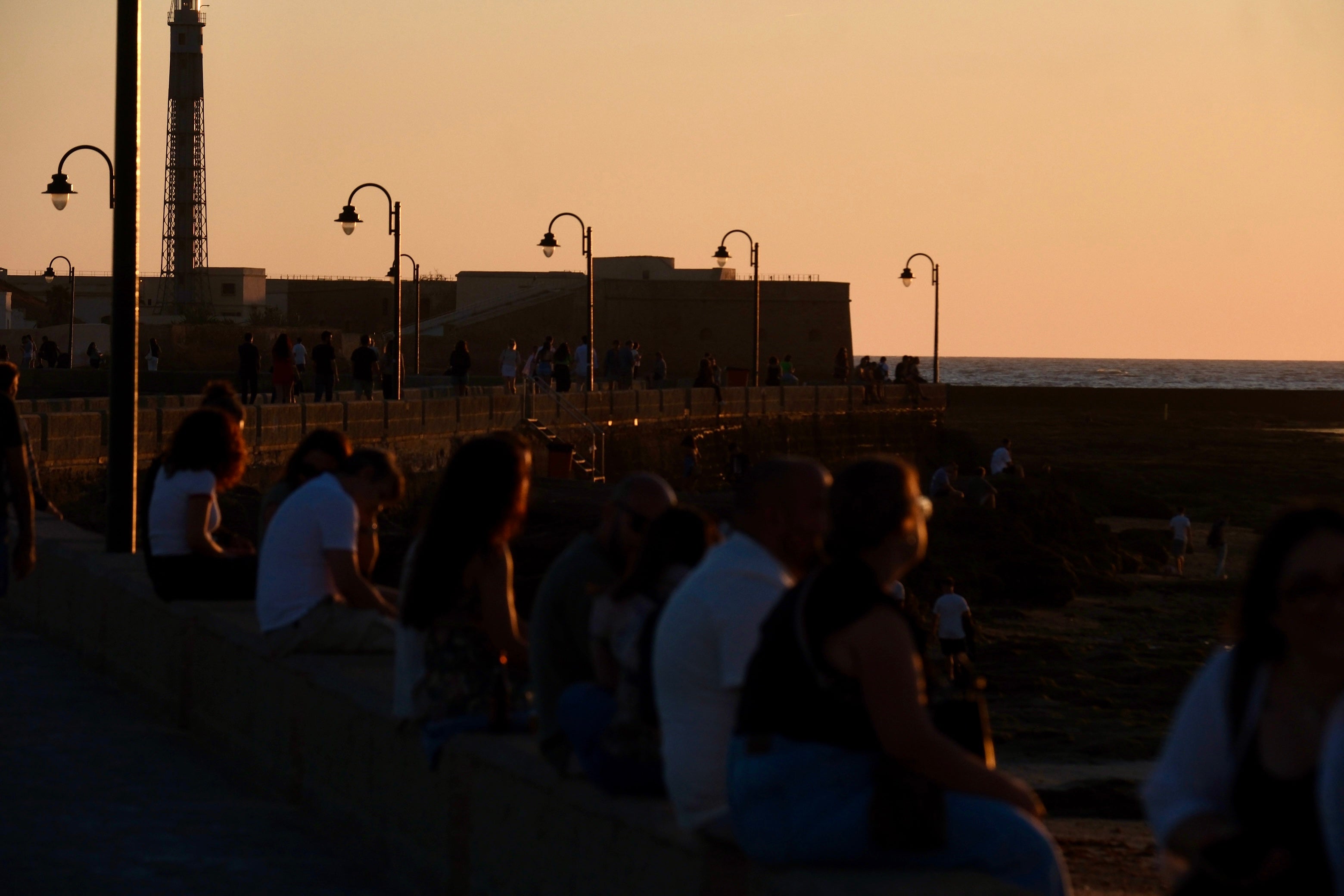 Fotos: Atardecer de La Caleta para darle la bienvenida al verano