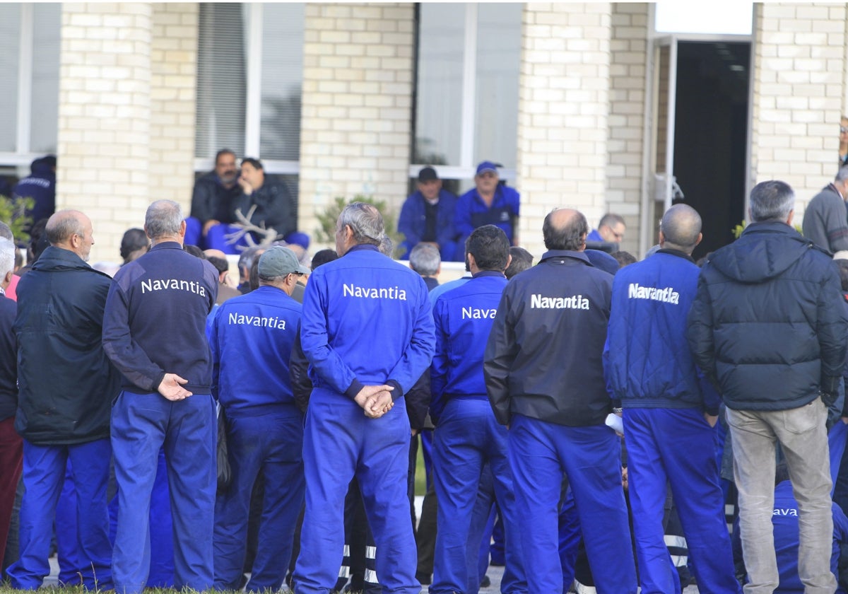 Asamblea de trabajadores en el astillero de Puerto Real