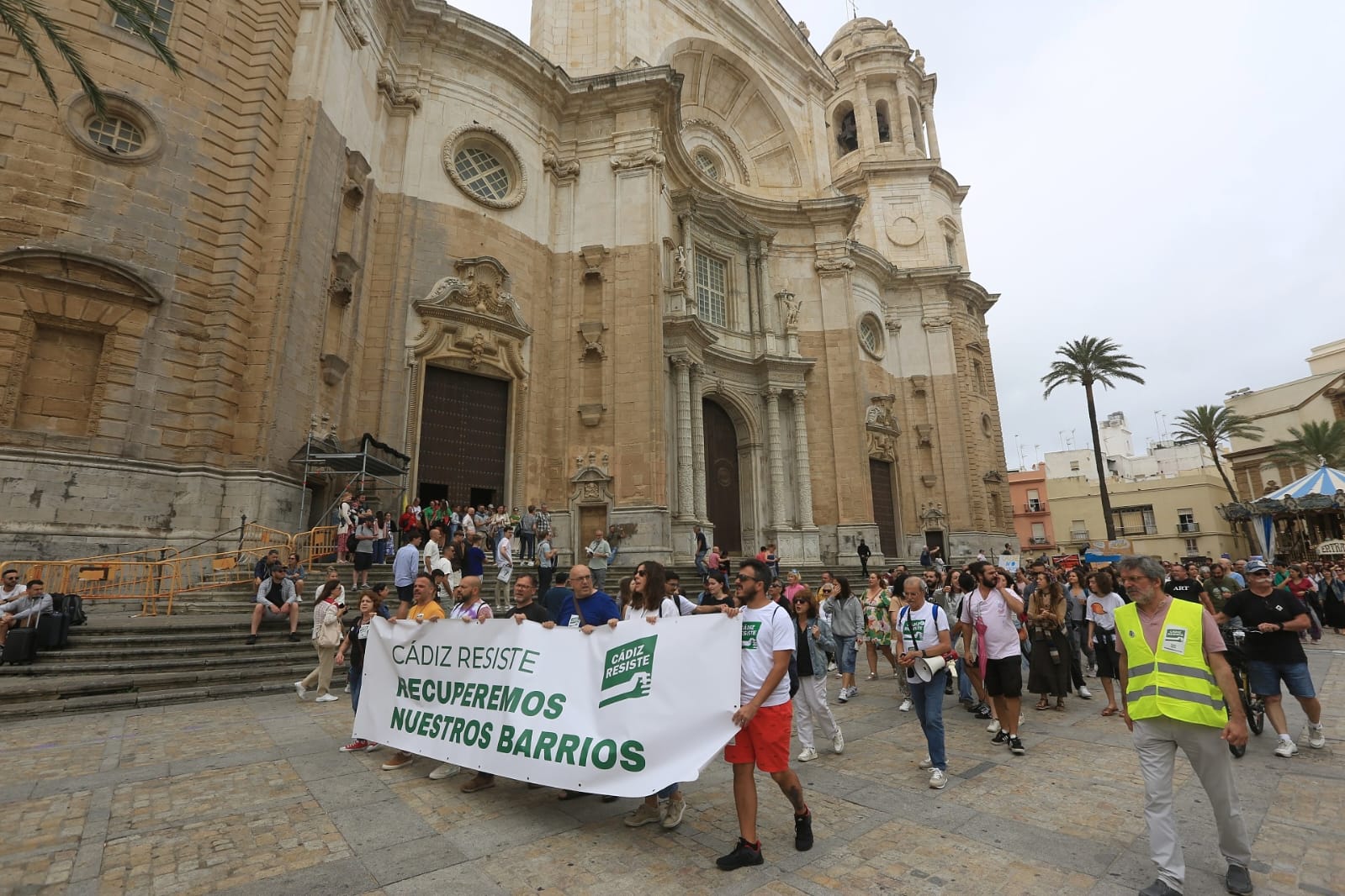 Fotos: Las imágenes de la manifestación en Cádiz contra el exceso turístico