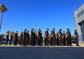 Cádiz da la bienvenida a sus 180 policías nacionales en prácticas: «No perdáis nunca esta vocación y orgullo»