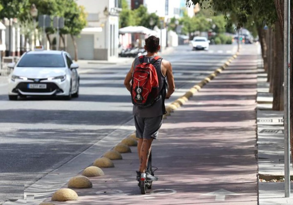 La campaña de control de patinetes en Cádiz se salda con 81 denuncias en junio