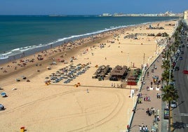 Agresiones a la Policía en la playa Victoria de Cádiz