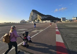 El embajador británico en España afirma que un acuerdo sobre Gibraltar es «inevitable»