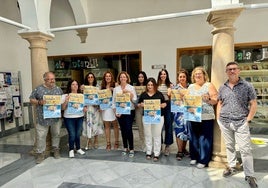 Chiclana rinde homenaje a Fernando Quiñones en su I Feria del Libro