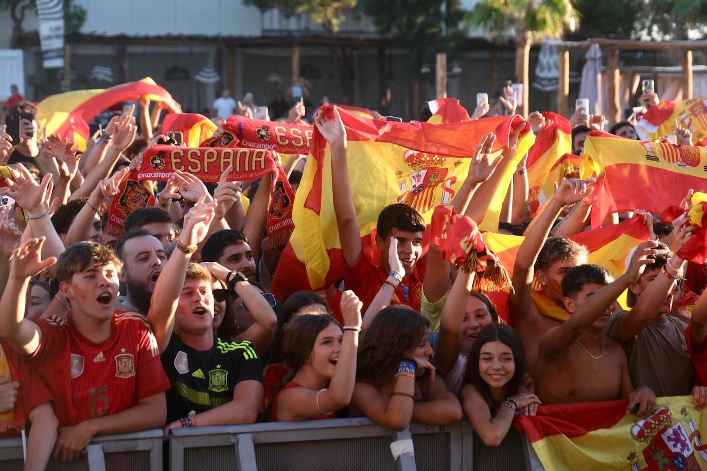 Fotos: Así se ha vivido el España-Francia en Cádiz