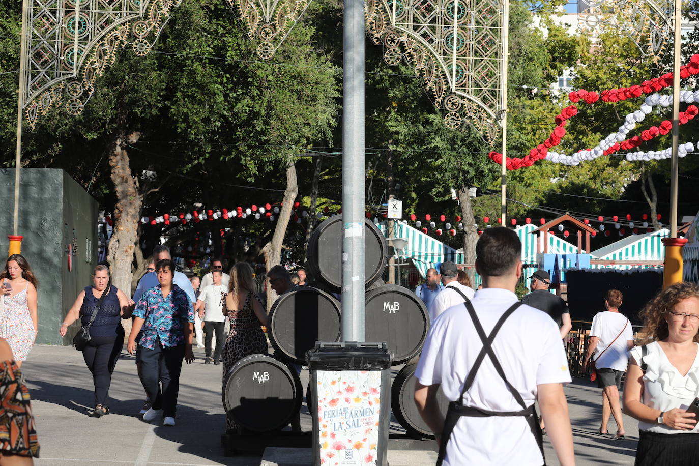 FOTOS: Primer día de disfrute completo en la Feria de San Fernando