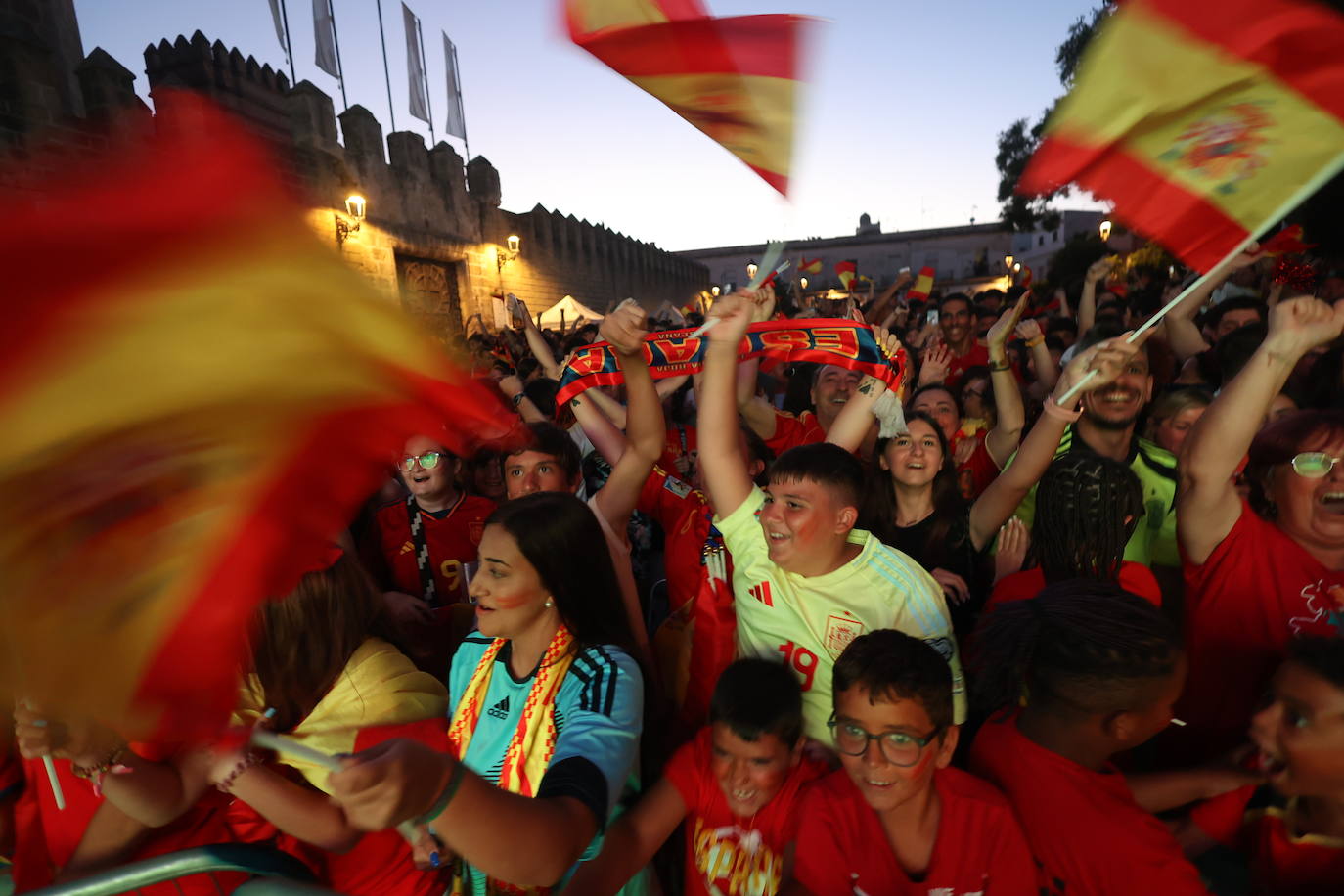 FOTOS: Los aficionados portuense se emocionan con el partido de España en la Eurocopa