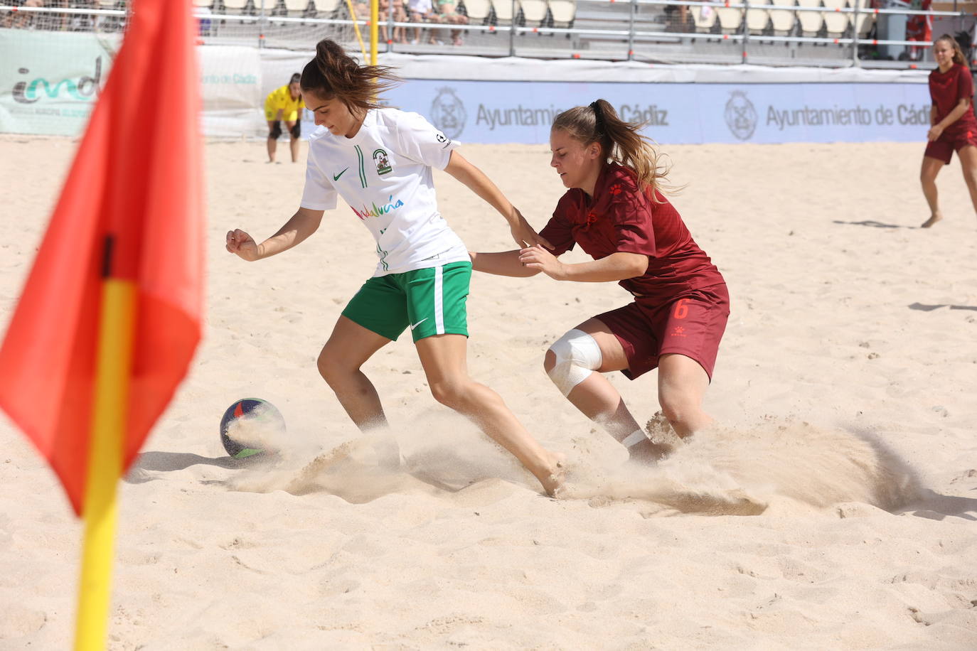 Fotos: El mejor fútbol playa se da cita en el Cádiz Arena