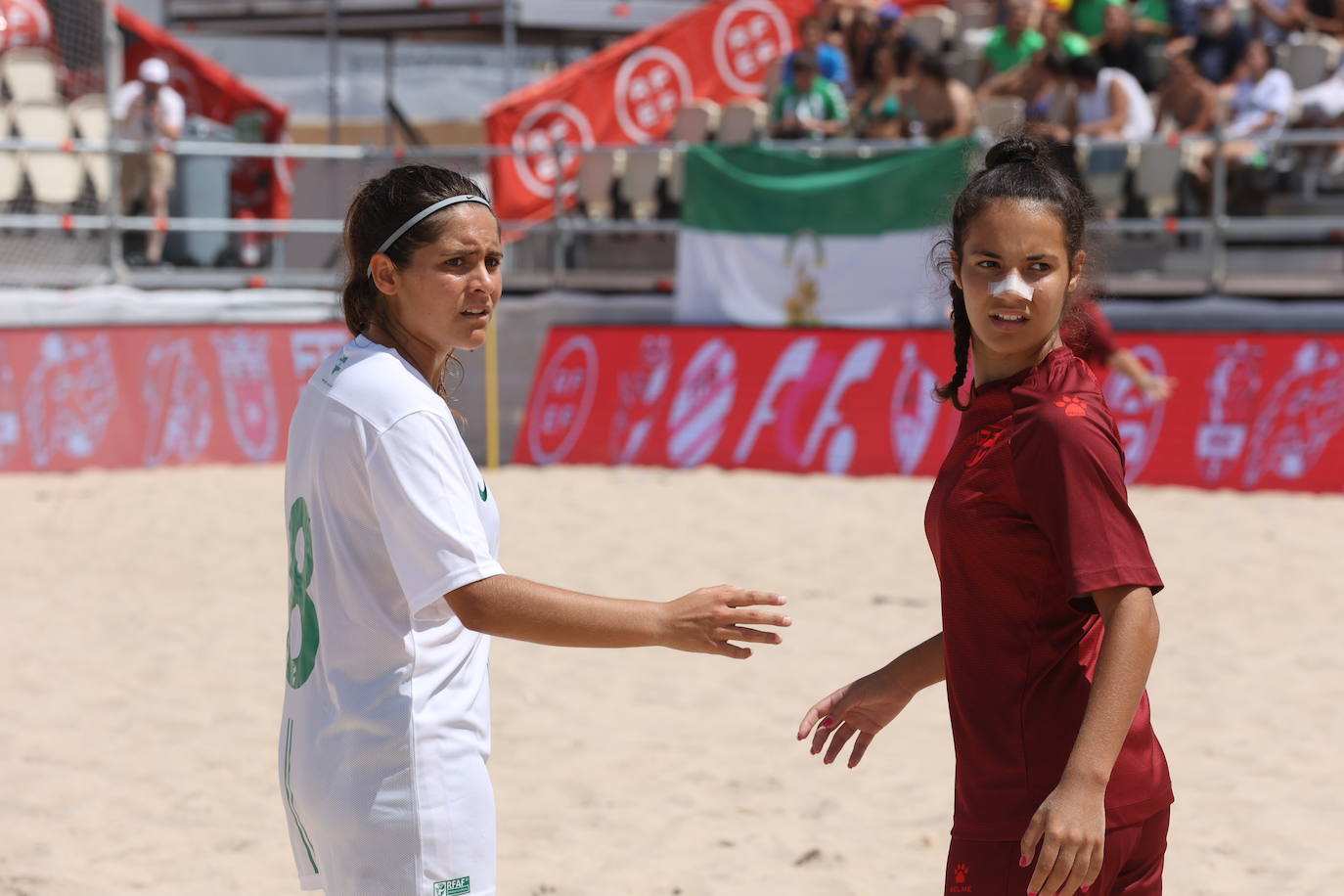 Fotos: El mejor fútbol playa se da cita en el Cádiz Arena