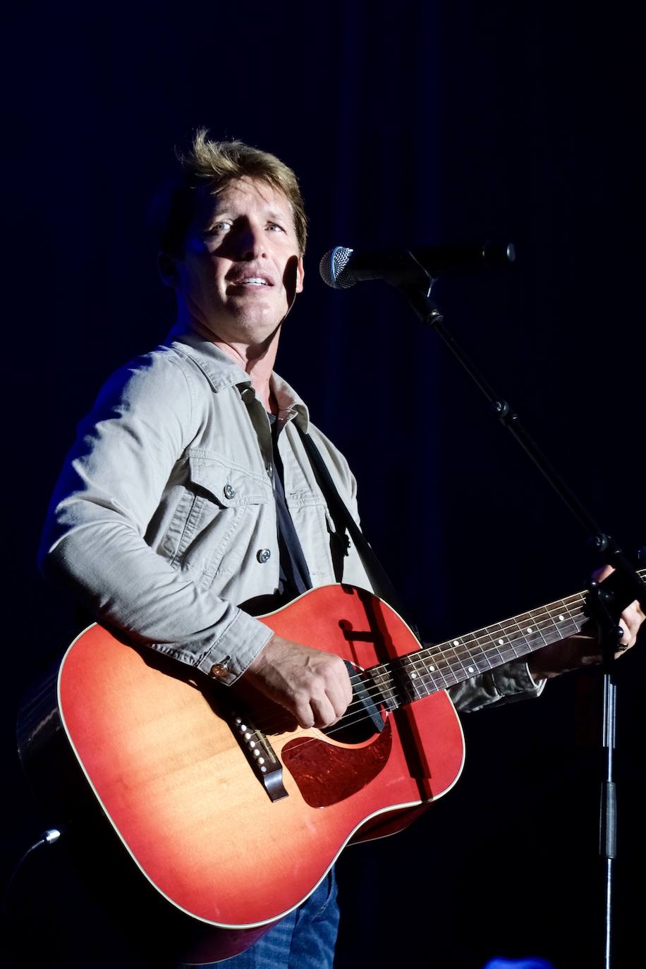 Fotos: James Blunt conquista Sancti Petri