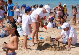 Concurso de castillos de arena en las playas de Cádiz: fechas, premios y cómo inscribirse