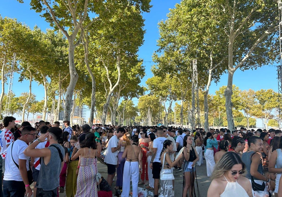 Mucho ambiente en la previa del primer día del Puro Latino