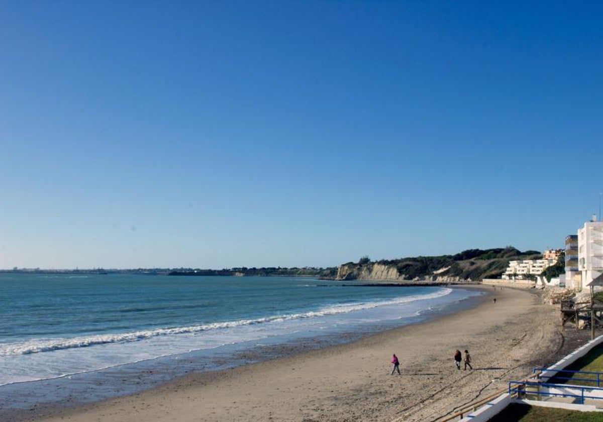 El Ayuntamiento de El Puerto responde a la retirada de las banderas azules de sus playas