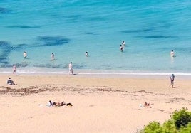 Ni Tarifa ni Bolonia, esta es la playa de Cádiz que tiene el agua más cristalina