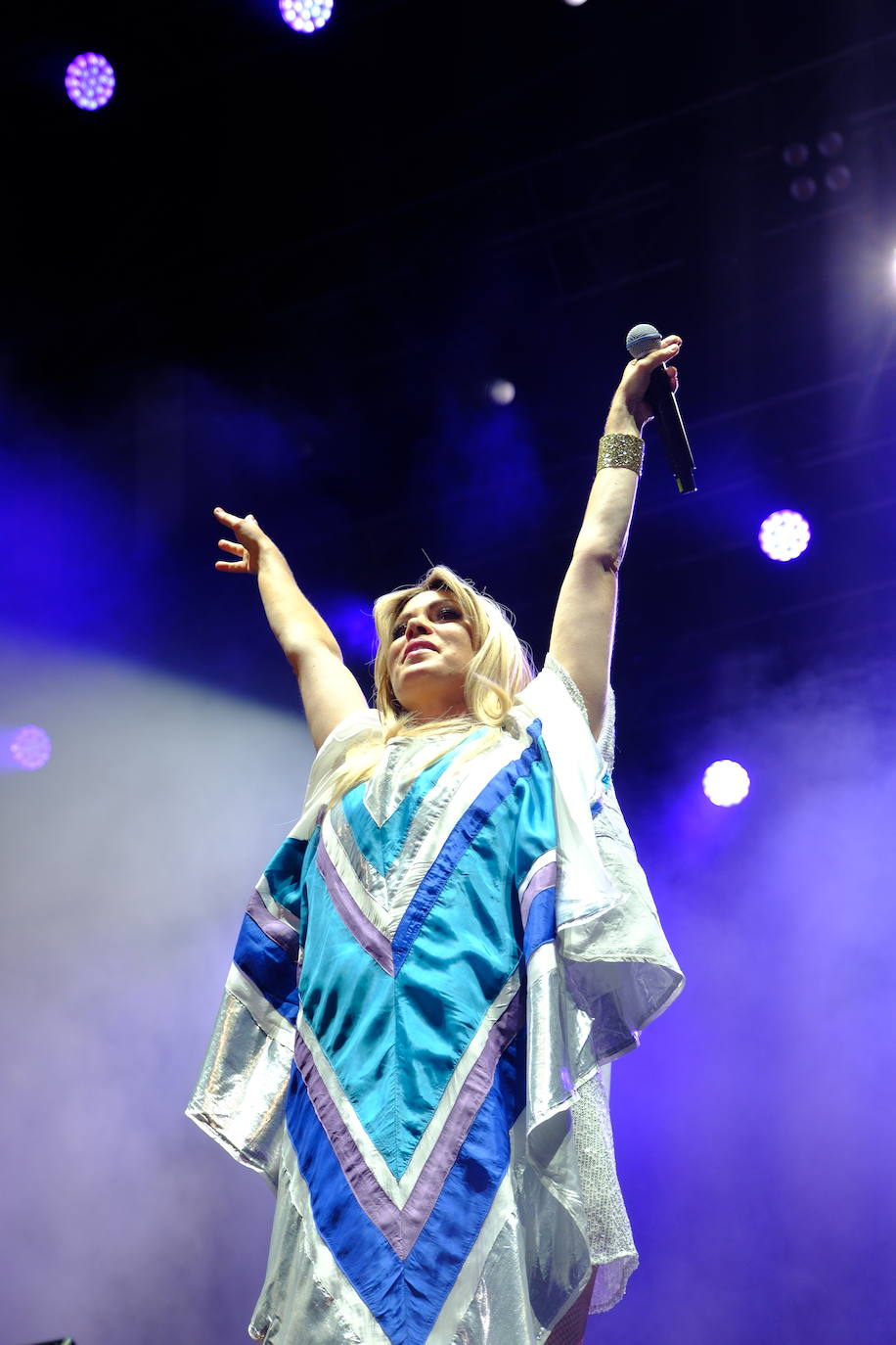 Fotos: Tío Pepe Festival y la bodega Las Copas acogen los grandes éxitos de ABBA