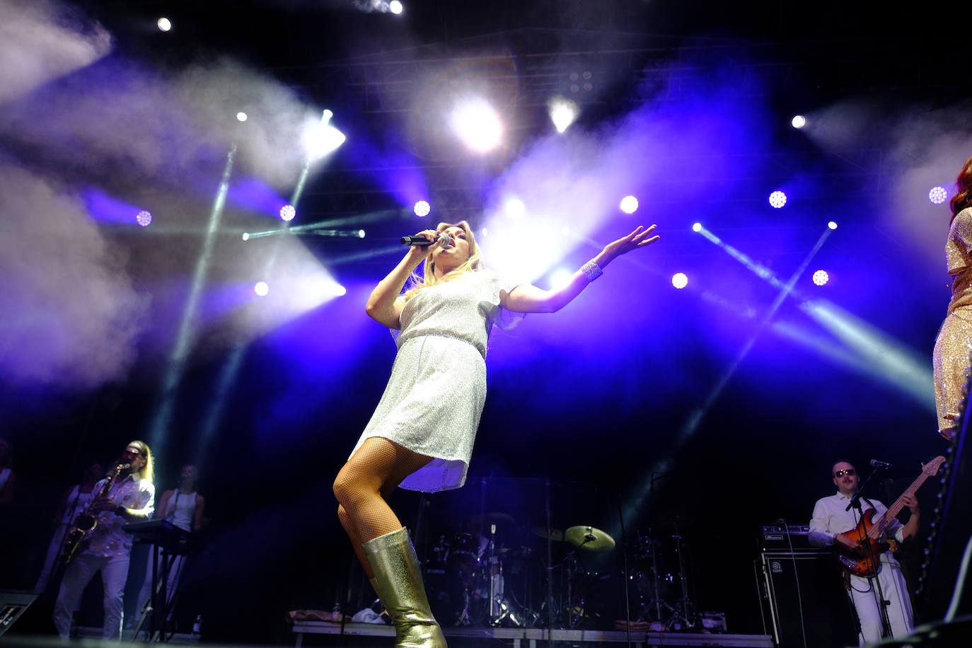 Fotos: Tío Pepe Festival y la bodega Las Copas acogen los grandes éxitos de ABBA