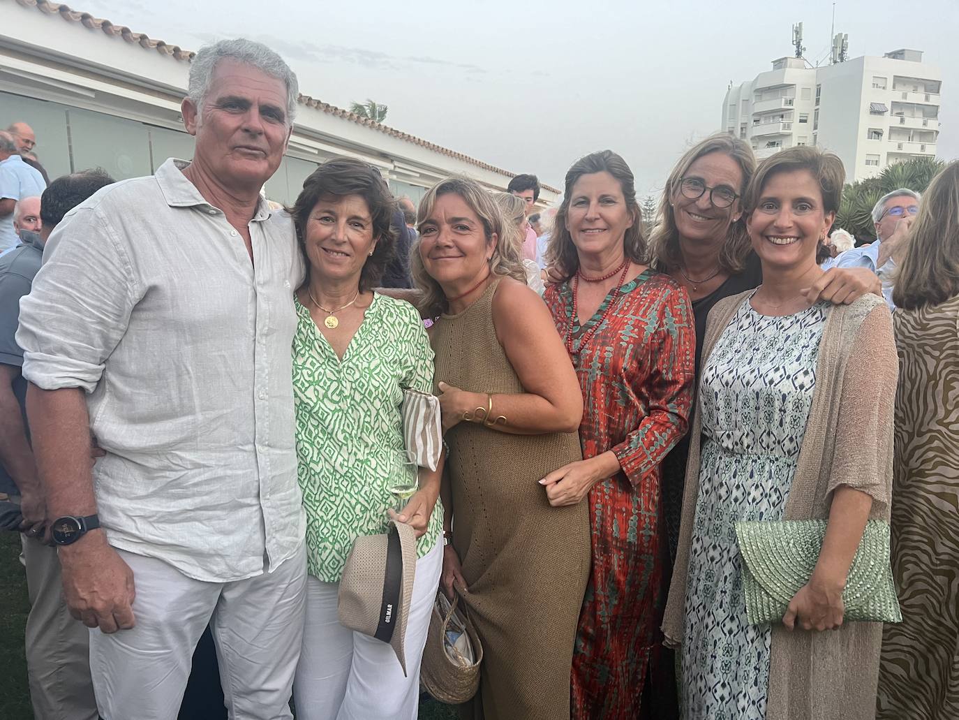 Pablo van Panhuys, María Cologan, Blanca Bachiller, Leticia Fontadez, Lourdes Neira y Nini Miranda.