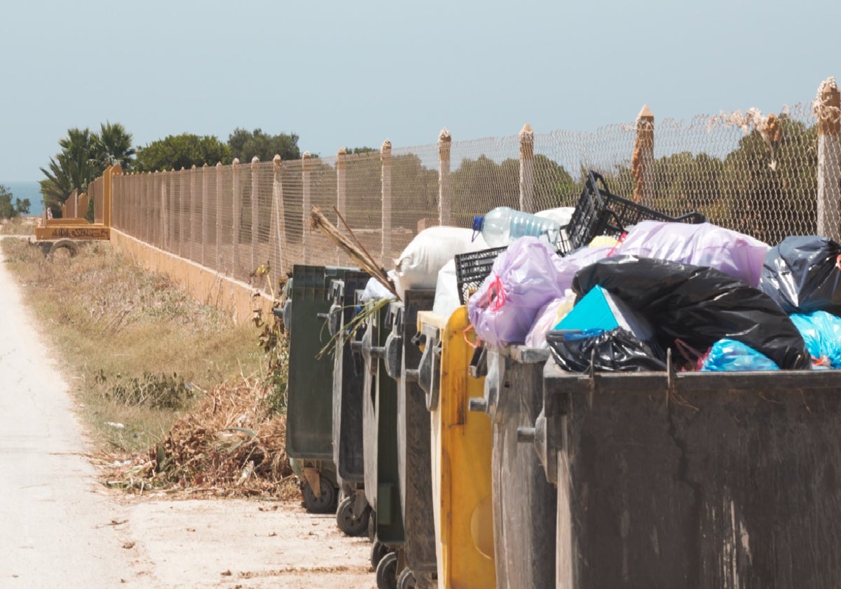 La basura se come El Palmar y preocupa a vecinos y autoridades.