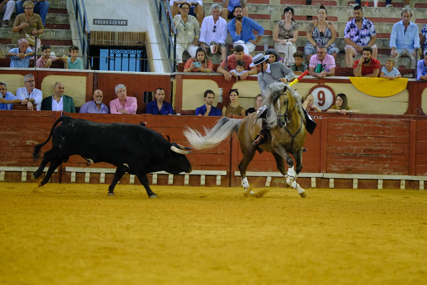 Oreja para Cartagena y Ventura ante un encastado encierro de Guiomar Cortés de Moura en El Puerto