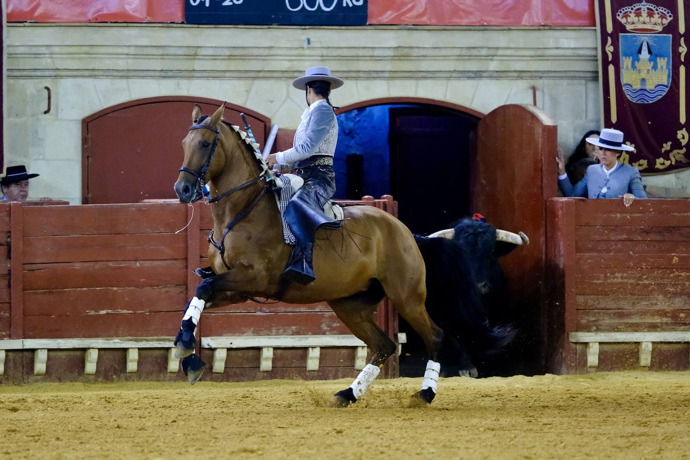 Oreja para Cartagena y Ventura ante un encastado encierro de Guiomar Cortés de Moura en El Puerto