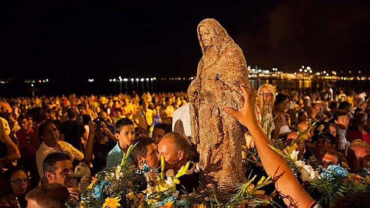 La Virgen de Cádiz que permanece todo el año en el fondo del mar y sólo sale para celebrar su romería: ¿Dónde está y cuándo es la procesión?