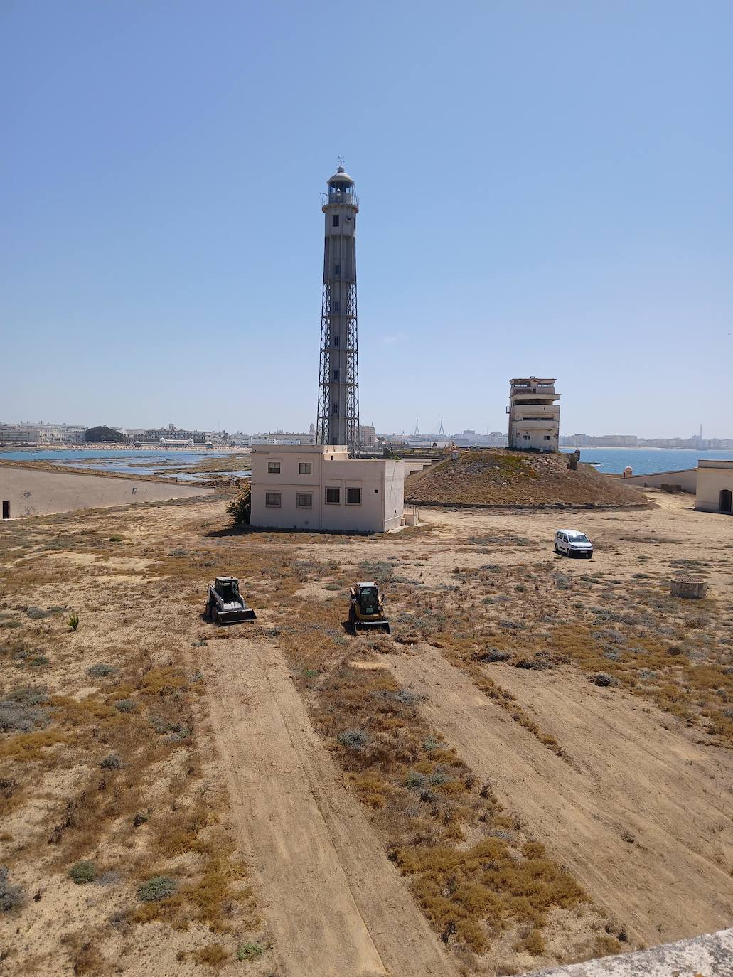 Fotos: Así ha sido la puesta a punto del castillo de San Sebastián de Cádiz de cara a su reapertura