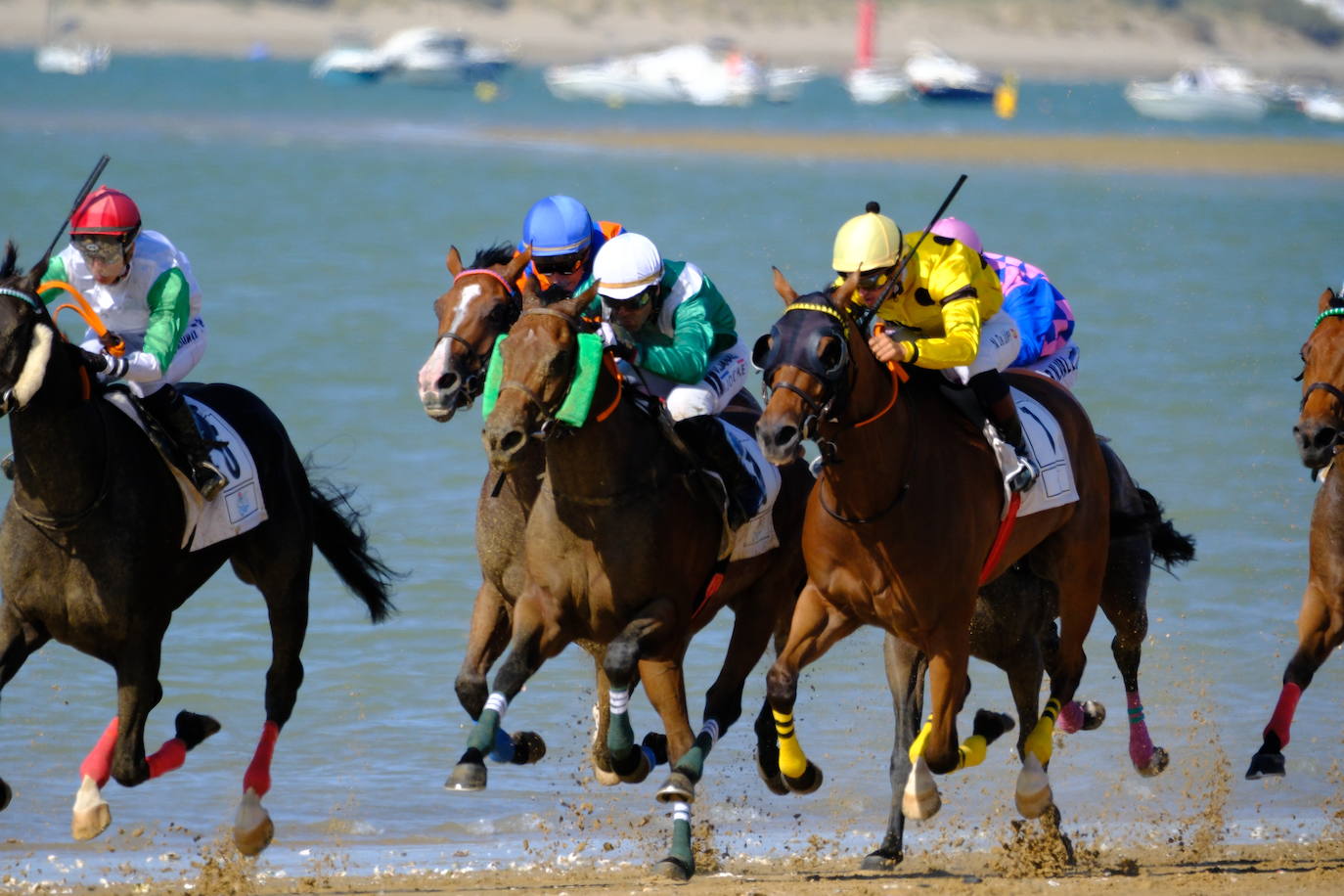 Fotos: Brillante doblete de Jaime Gelabert en las carreras de caballos de Sanlúcar