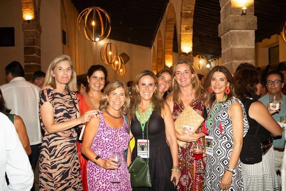 Teresa Martinez del Cerro, Patricia Dávila, Chabel Muslera, Cristina Martínez Caballero, Fabiana Garcia de Luján, Leonor Blázquez y María José Rábago.