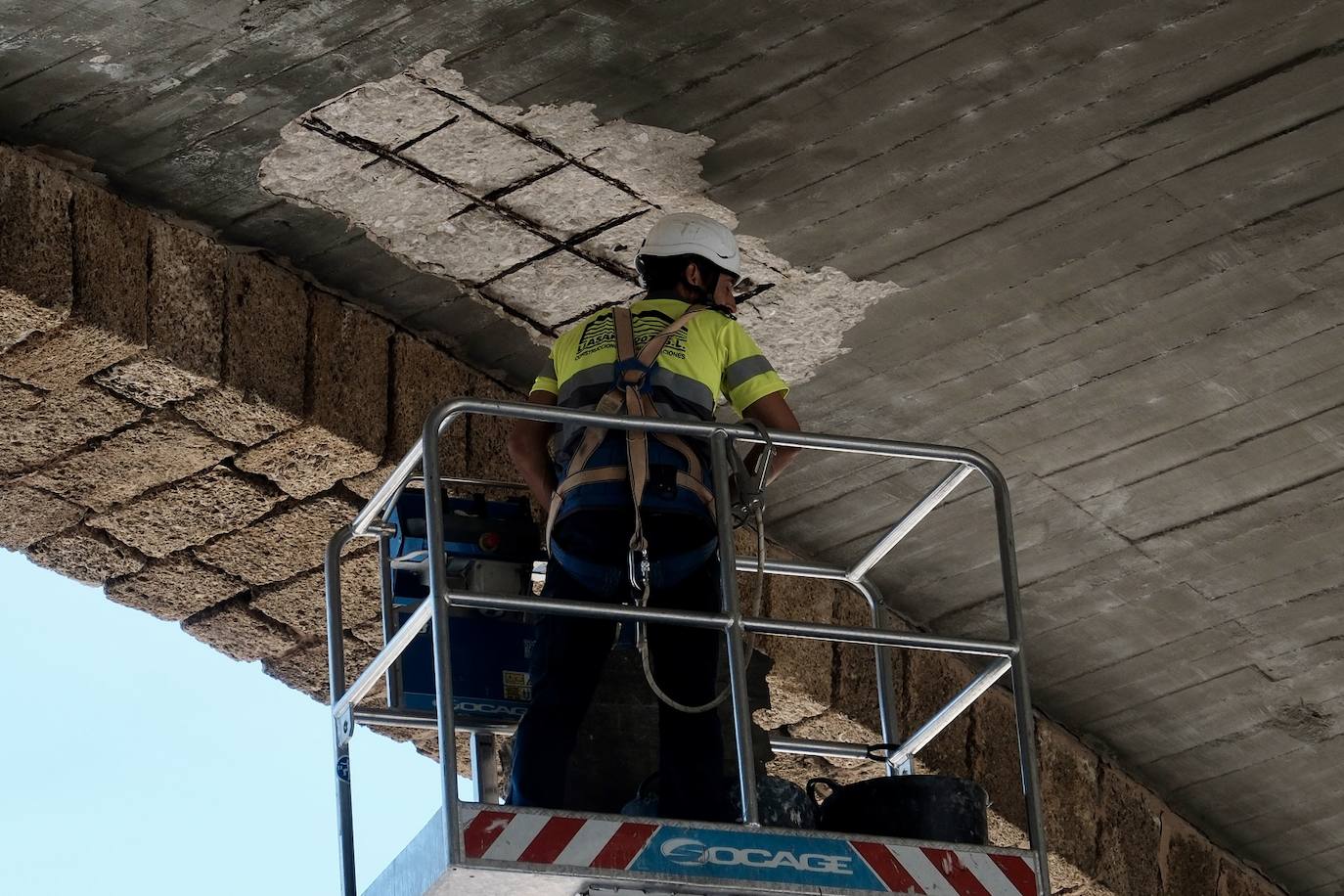 Fotos: actuación de emergencia en las Puertas de Tierra