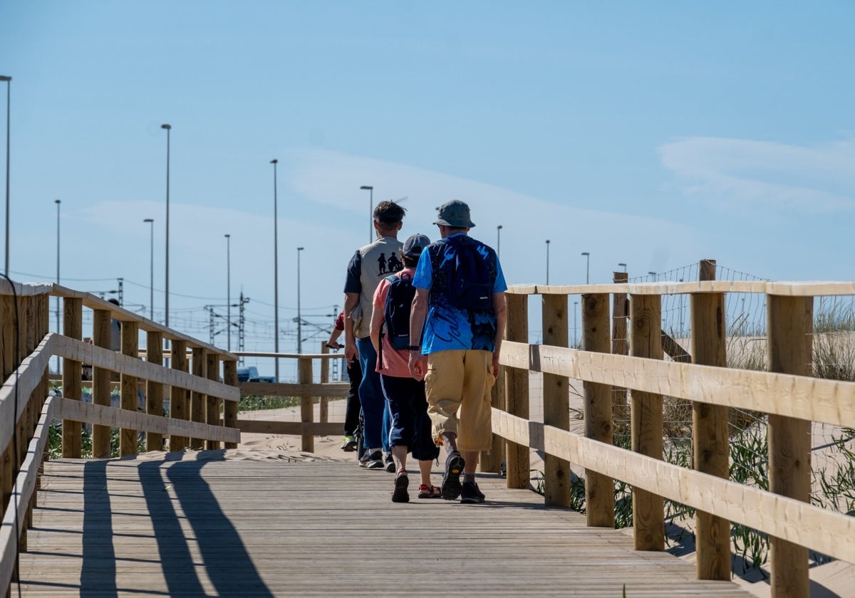 Pasarela de madera por la que transcurre el EuroVelo