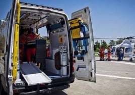 Rescatado un varón herido tras precipitarse por una ladera de 25 metros en Jerez