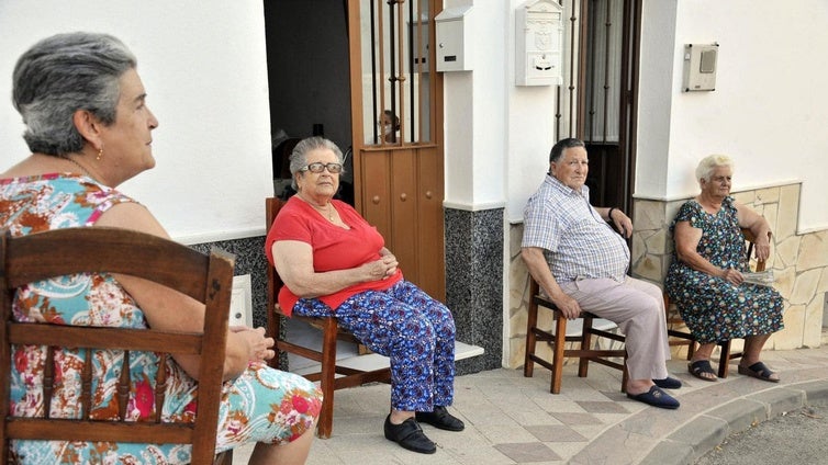 «Las charlas al fresco están en peligro; es triste ver cómo nos comunicamos a través de una pantalla»